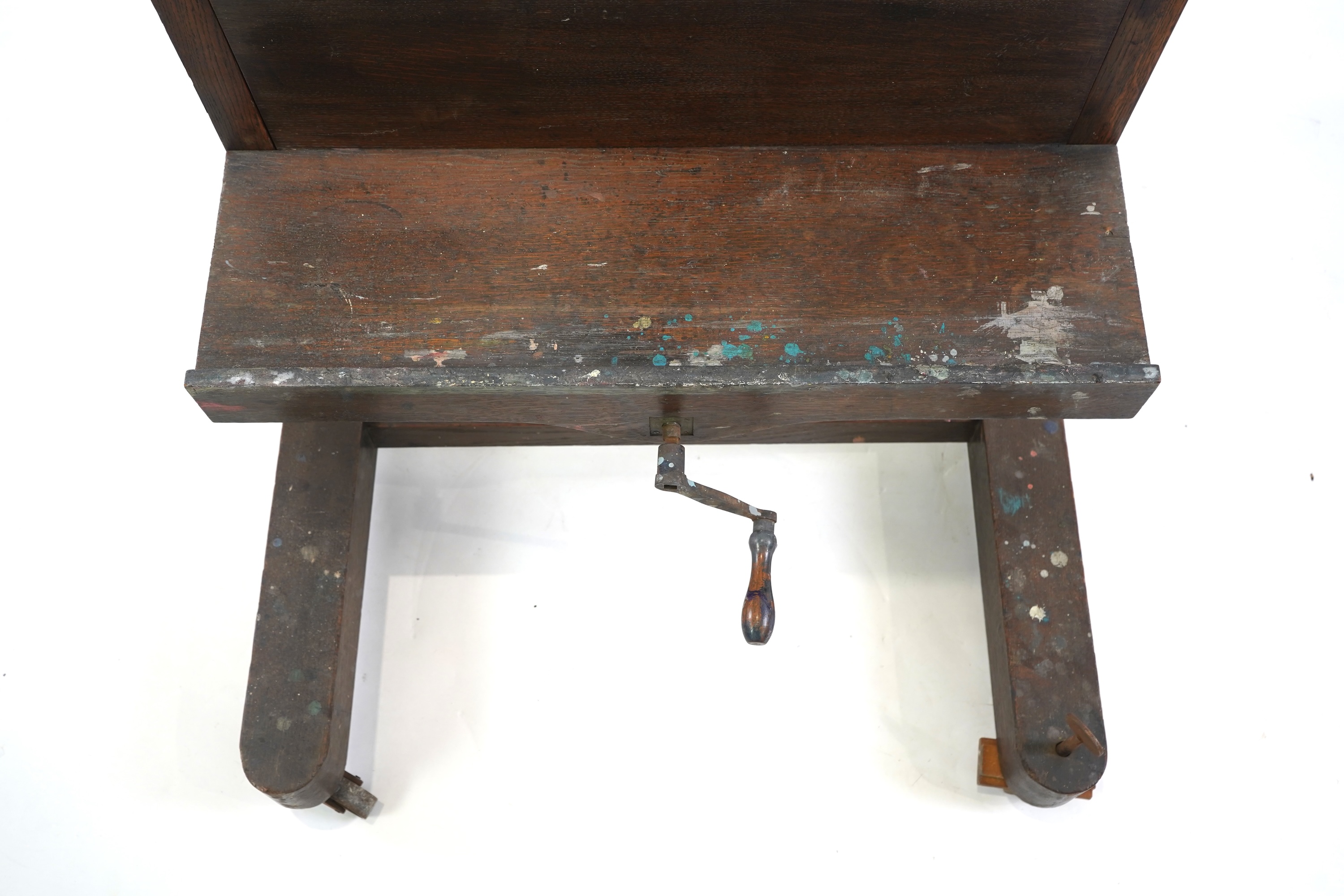 A late 19th / early 20th century French oak artists studio easel
